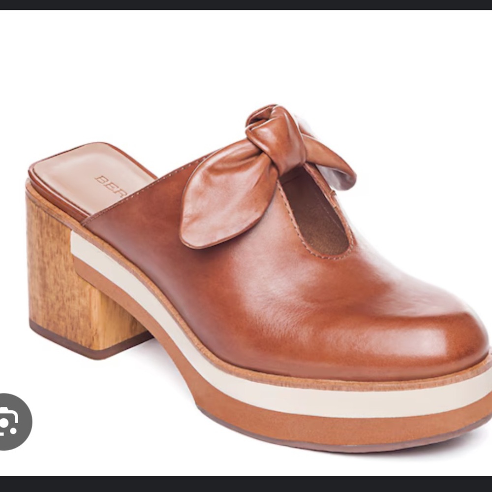 Anthropologie Bernardo Sadie clogs mules 8 / 8.5 brown like new